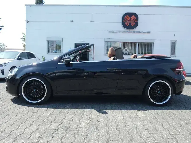 Gebraucht VW Golf Cabriolet 160 PS (117 kW) 2011 Schwarz Cabrio