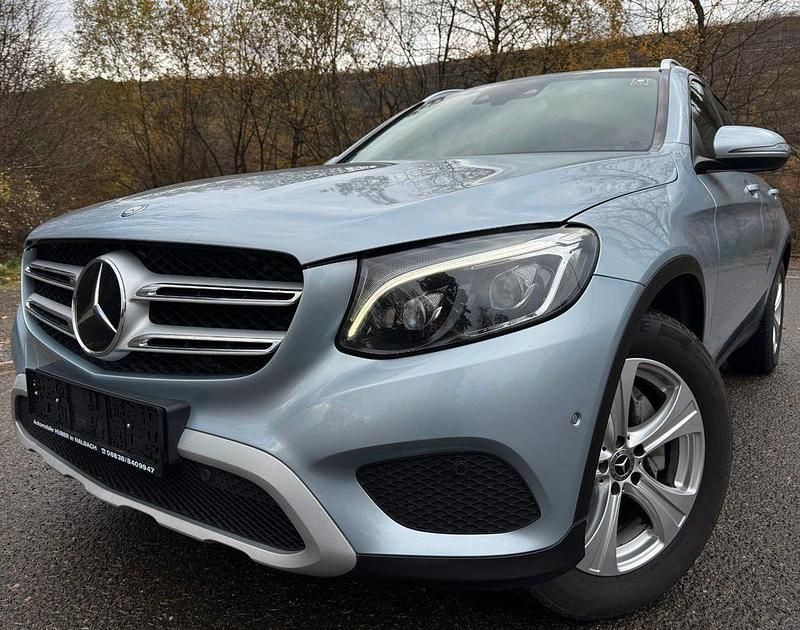 Silber Gebraucht 2017 Mercedes GLC250 SUV | 17.990 € (Superpreis) - Bild 1/4