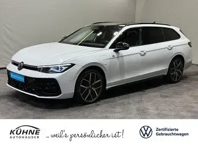 Gebraucht VW Passat R-line 272 PS (200 kW) 2025 Kombi