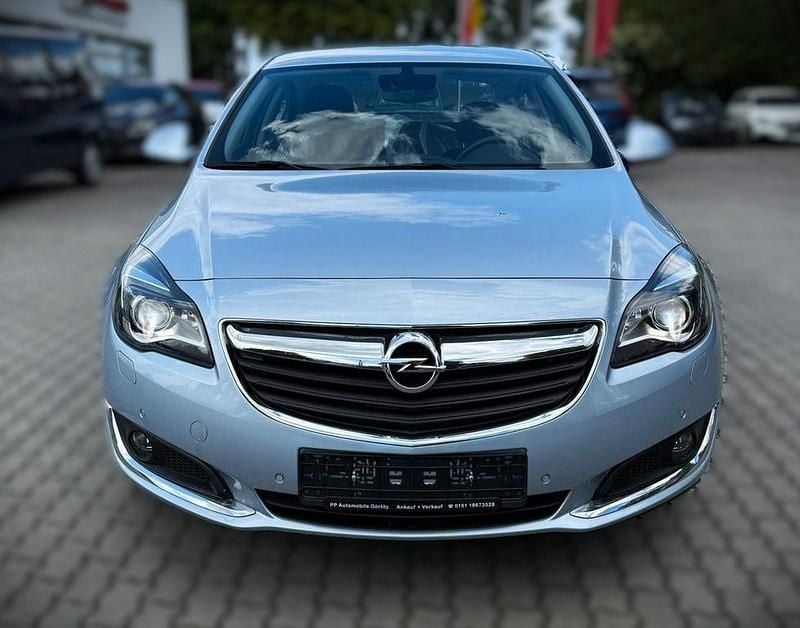 Blau Gebraucht 2015 Opel Insignia Edition Limousine | 8.290 € (Superpreis) - Bild 1/4
