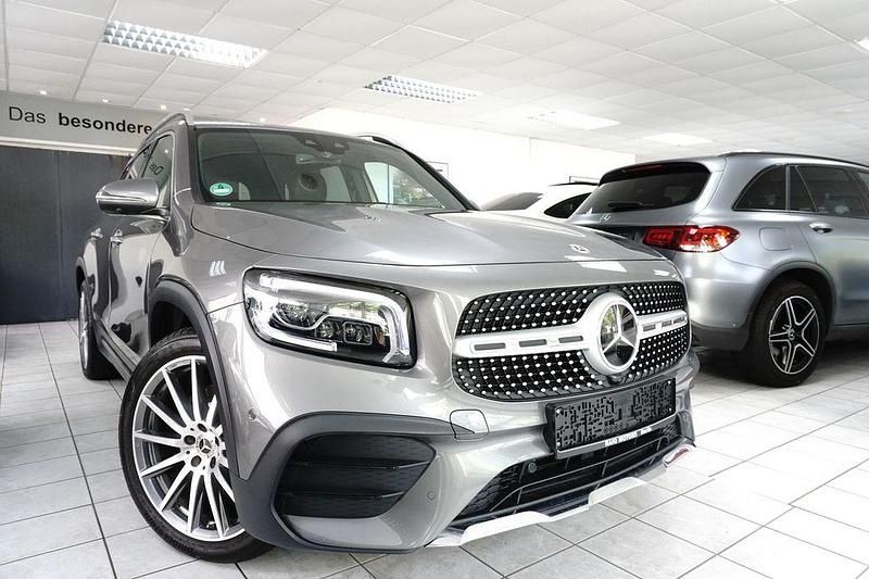 Mountaingrau Gebraucht 2022 Mercedes GLB220 AMG SUV | 35.950 € (Guter Preis) - Bild 1/4