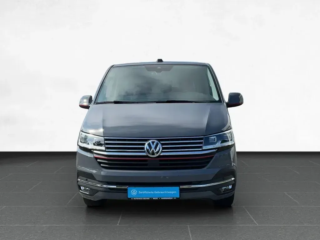 Begagnad VW Multivan Generation Six 150 HK (110 kW) 2022 Vit Minibuss