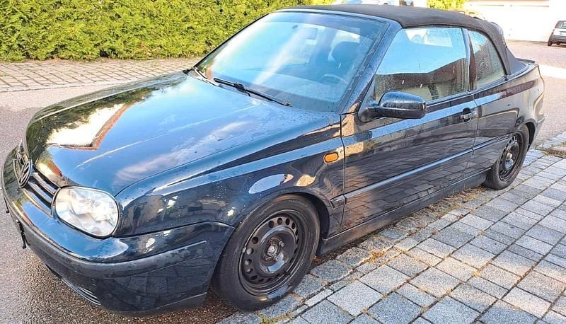 Blau Gebraucht 2001 VW Golf Cabriolet Cabrio | 2.000 € (Fairer Preis) - Bild 1/4