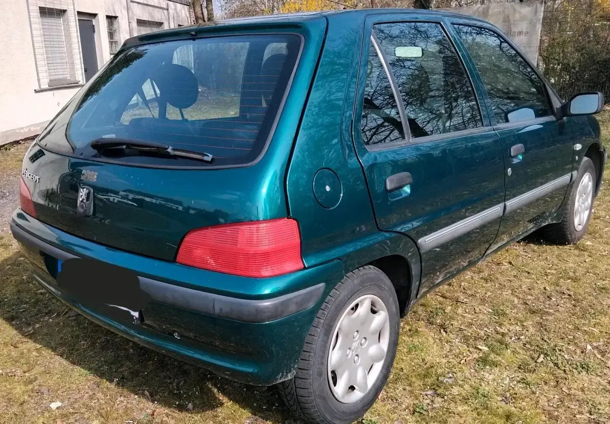 Gebraucht Peugeot 106 60 PS (44 kW) 2001 Grün Kleinwagen
