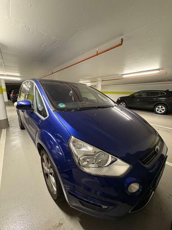 Blau Gebraucht 2014 Ford S-MAX Titanium Van / Kleinbus | 7.500 € (Guter Preis) - Bild 1/4