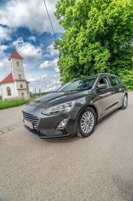 Gebraucht Ford Focus Titanium 150 PS (110 kW) 2019 Grau Limousine