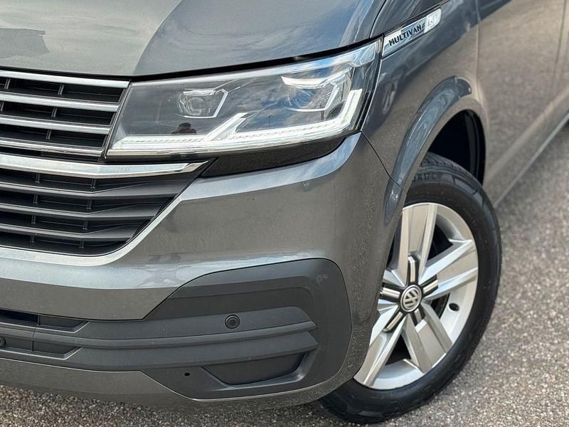 Gebraucht VW Multivan Comfortline 204 PS (150 kW) 2021 Grau Van
