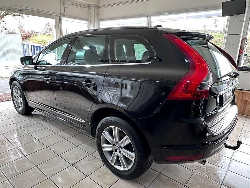 Gebraucht Volvo XC60 Summum 150 PS (110 kW) 2017 Schwarz SUV