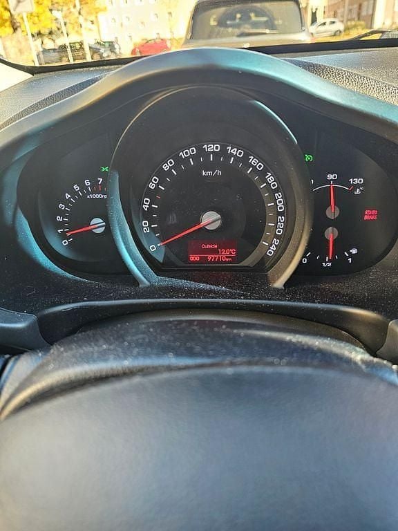 Gebraucht Kia Sportage Attract 136 PS (100 kW) 2012 Weiß SUV