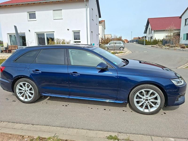 Second-hand Audi A4 Ambiente 150 CP (110 kW) 2023 Albastru Break