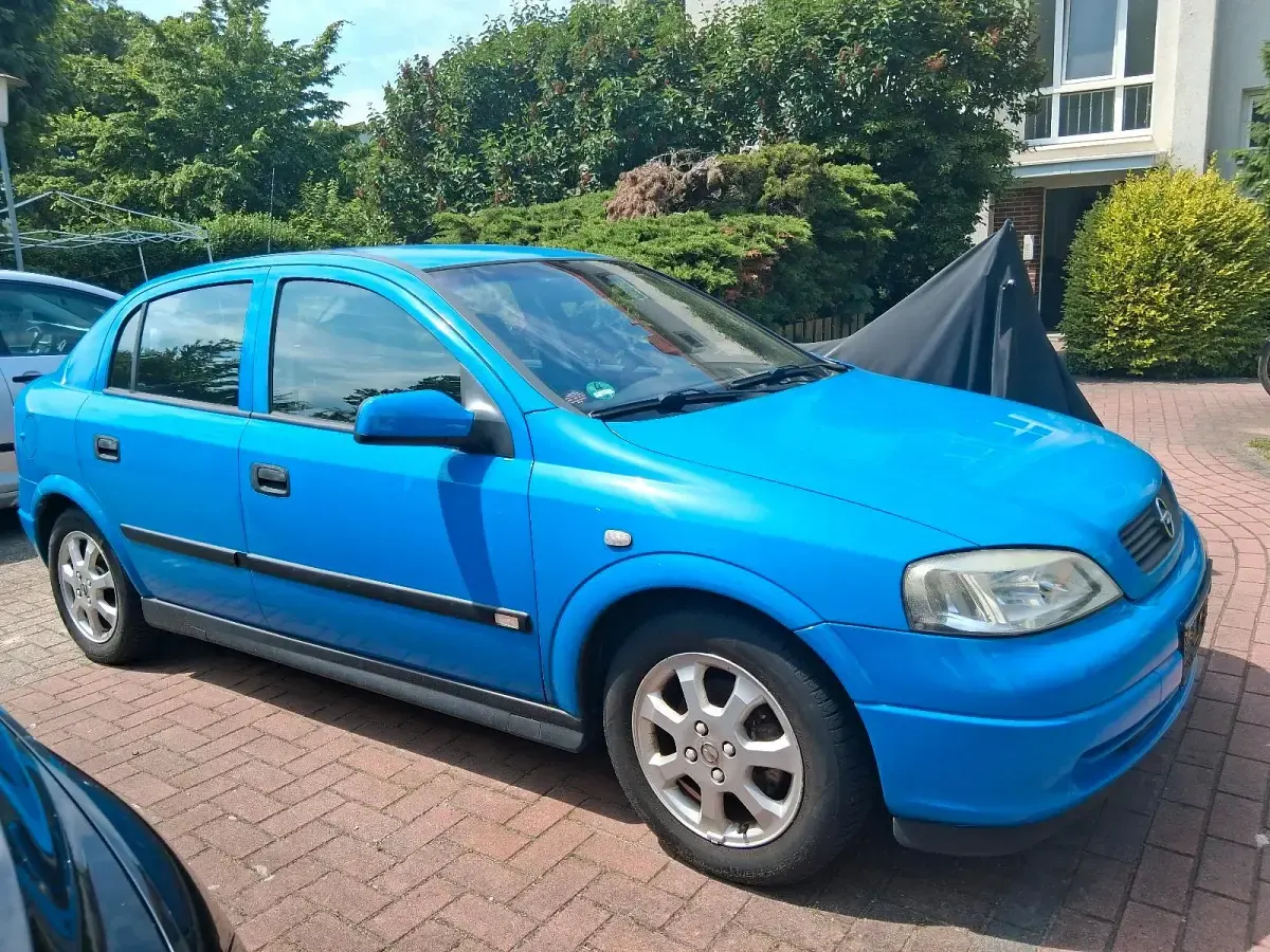 Gebraucht Opel Astra 100 PS (73 kW) 2001 Blau Limousine