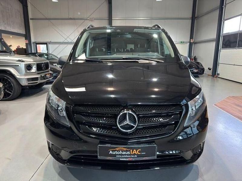 Usado Mercedes Vito 190 HP (139 kW) 2020 Preto Van