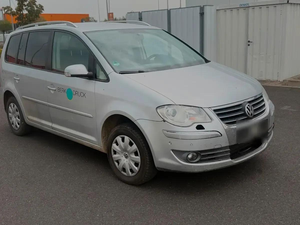 Gebraucht VW Touran 2007 Silber Van / Kleinbus