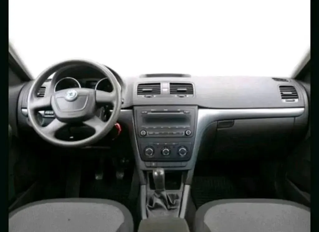 Gebraucht Skoda Yeti 105 PS (77 kW) 2012 Andere farben SUV
