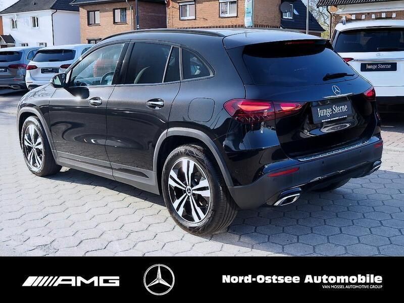 Gebraucht Mercedes GLA220 Progressive 190 PS (139 kW) 2023 Schwarz SUV