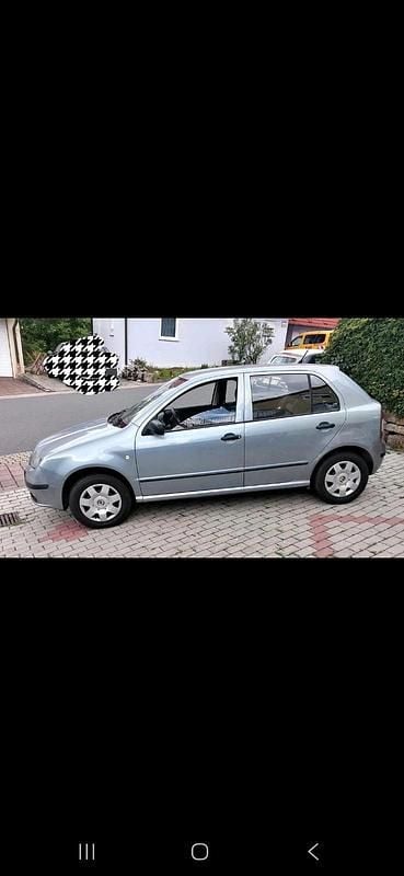 Gebraucht Skoda Fabia 64 PS (47 kW) 2004 Silber Kleinwagen