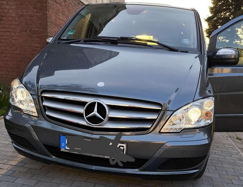 Gebraucht 2011 Mercedes Viano Van / Kleinbus | 17.490 € (Fairer Preis) - Bild 1/4