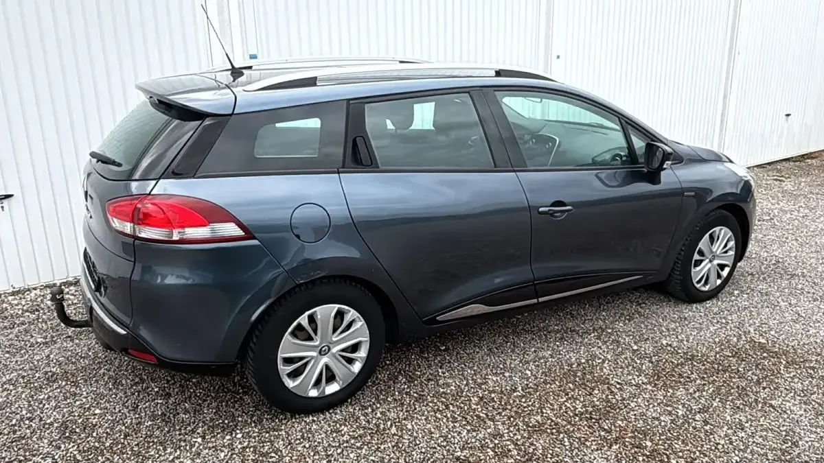 Gebraucht Renault Clio GrandTour Bose Edition 73 PS (53 kW) 2017 Grau Kombi