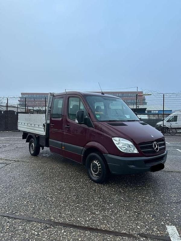 Rot Gebraucht 2008 Mercedes Sprinter Van | 8.500 € (Superpreis) - Bild 1/4