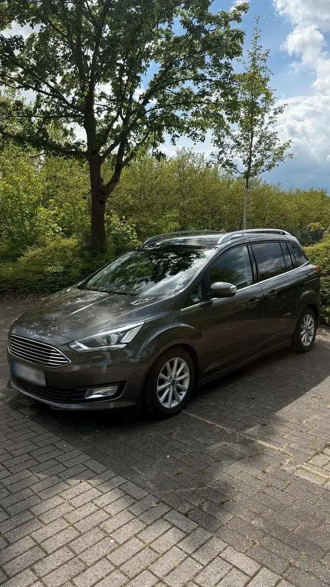 Gebraucht Ford Grand C-Max Titanium 150 PS (110 kW) 2017 Grau Van / Kleinbus