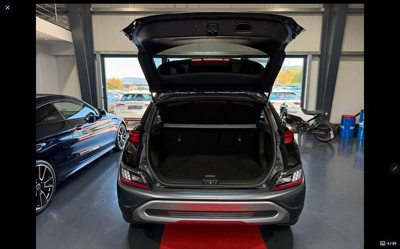 Gebraucht Hyundai Kona Prime 199 PS (146 kW) 2022 Schwarz SUV