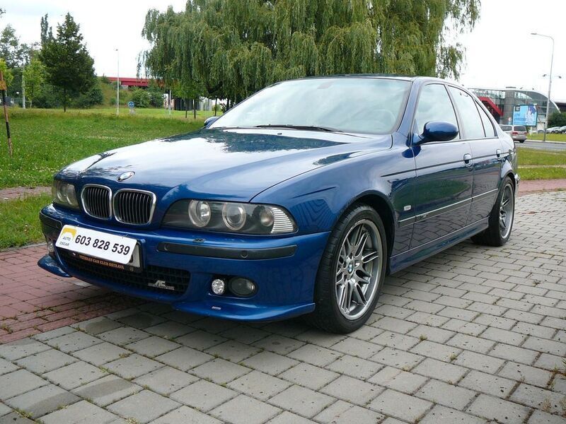 Blau Gebraucht 2002 BMW M5 Limousine | 23.500 € - Bild 1/4