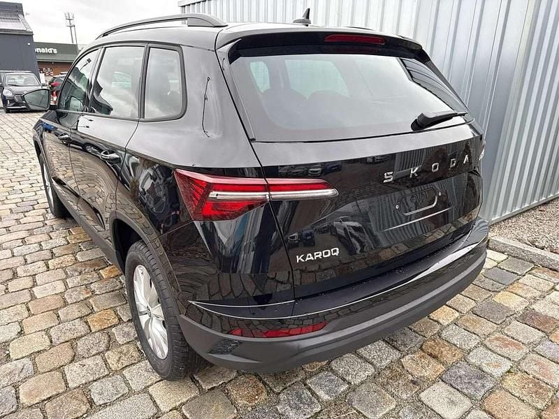 Neu Skoda Karoq Selection 150 PS (110 kW) 2026 Schwarz metallic SUV