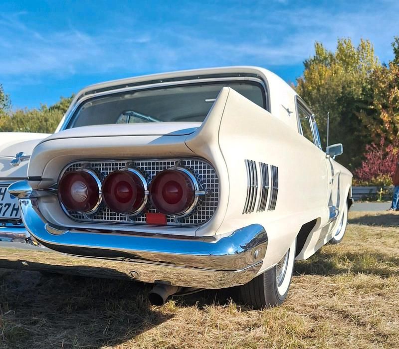 Gebraucht Ford Thunderbird 300 PS (220 kW) 1960 Weiß Limousine