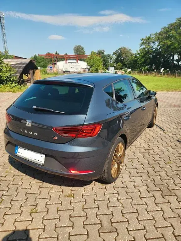 Gebraucht Seat Leon FR 150 PS (110 kW) 2019 Grau Limousine