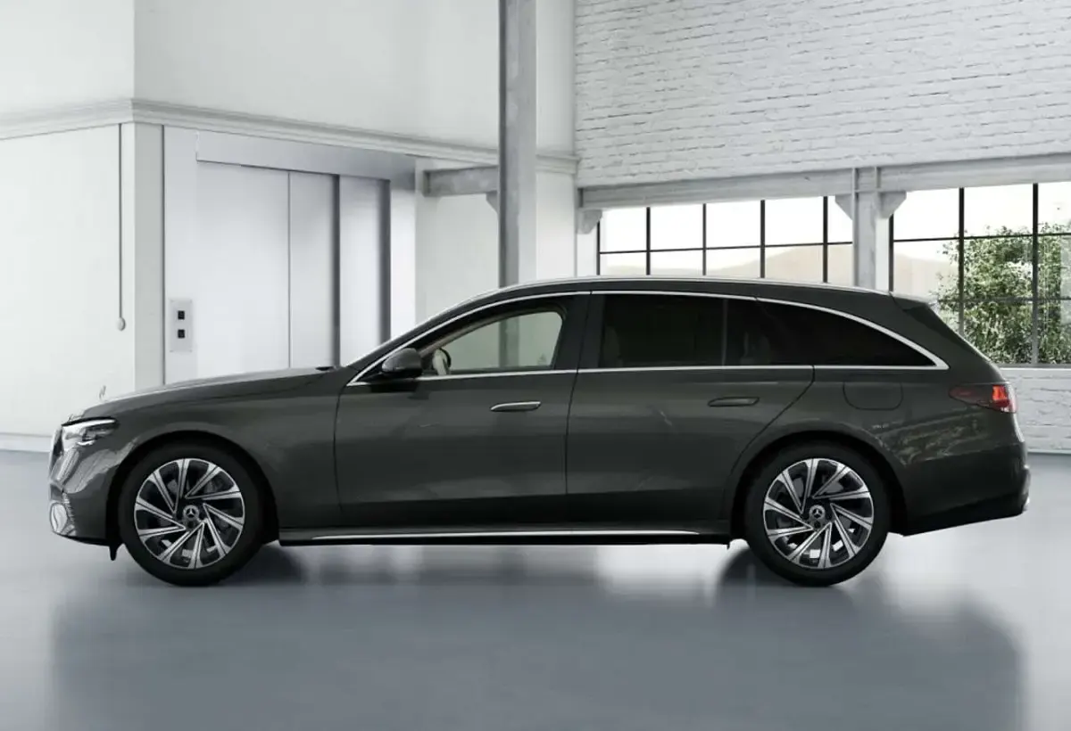 Gebraucht Mercedes E300 Exclusive 204 PS (150 kW) 2024 Grau metalliclack graphitgrau Kombi