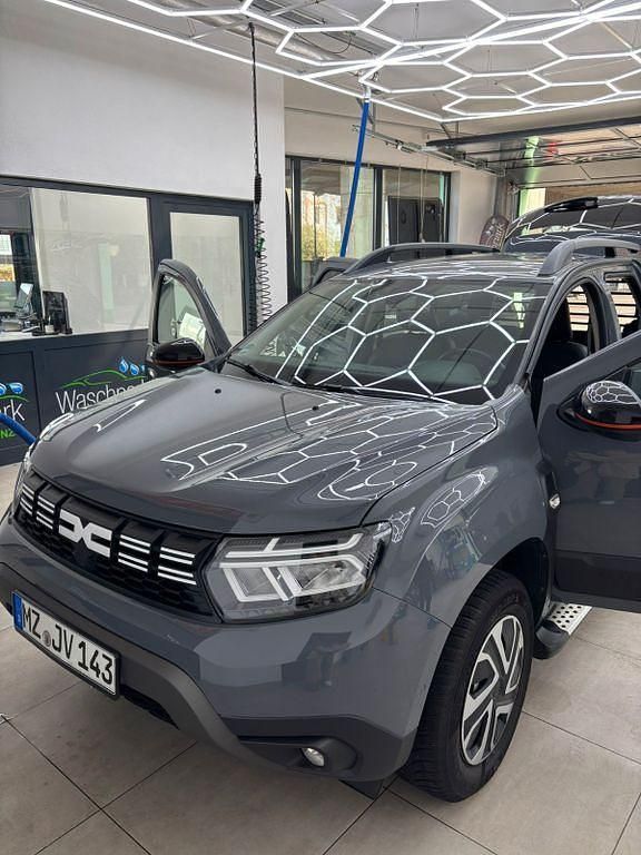Gebraucht Dacia Duster Extreme 101 PS (74 kW) 2023 Grau SUV