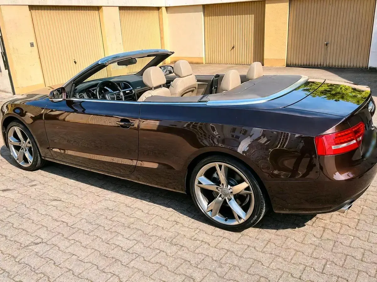 Używany Audi A5 Cabriolet 245 KM (180 kW) 2009 Brązowy Kabriolet