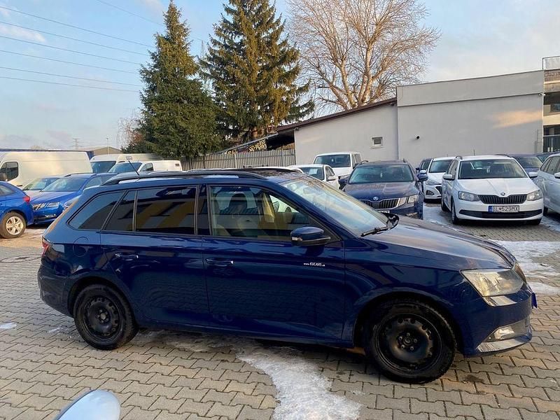 Gebraucht Skoda Fabia Style 105 PS (77 kW) 2015 Blau Kombi