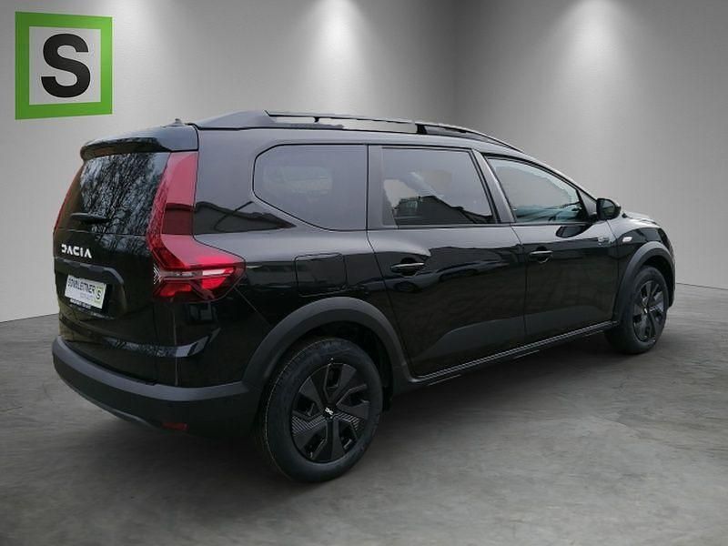 Neu Dacia Jogger Expression 141 PS (103 kW) 2025 Schwarz Van / Kleinbus
