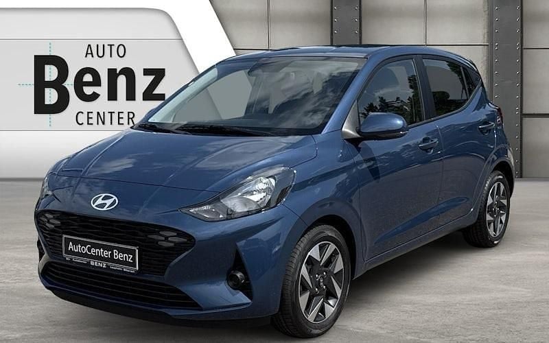 Blau Neu 2025 Hyundai i10 Trend Kleinwagen | 18.390 € (Guter Preis) - Bild 1/4