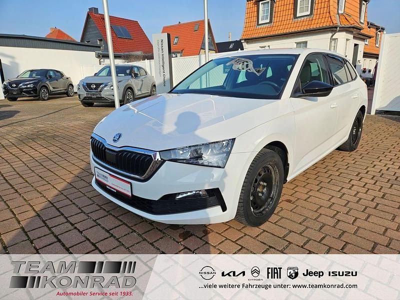 Gebraucht Skoda Scala Ambition 116 PS (85 kW) 2019 Weiß Kleinwagen