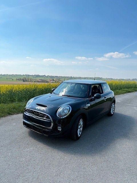 Second-hand Mini Cooper SD 170 CP (125 kW) 2016 Negru Hatchback