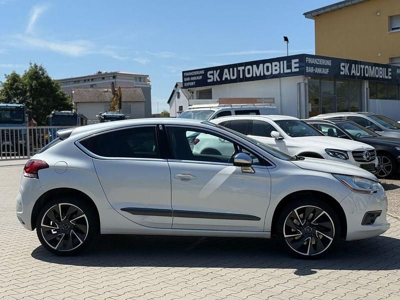 Gebraucht Citroën DS4 Sport Chic 200 PS (147 kW) 2012 Weiß Kleinwagen