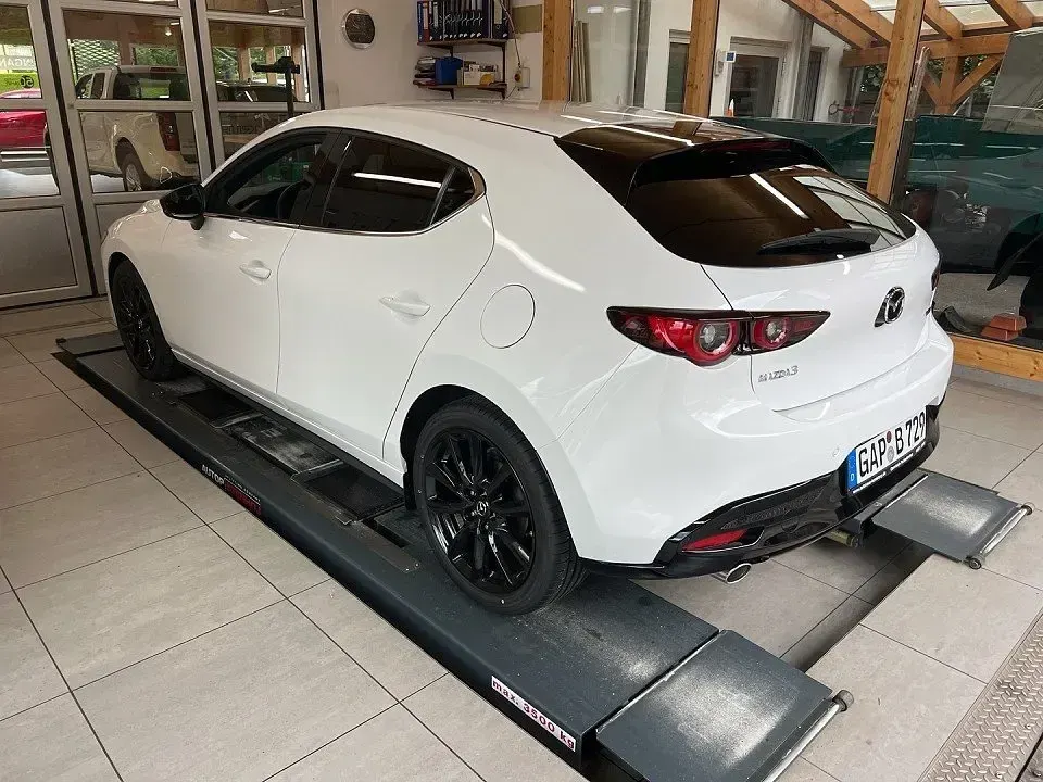 Neu Mazda 3 Homura-Line 140 PS (102 kW) 2025