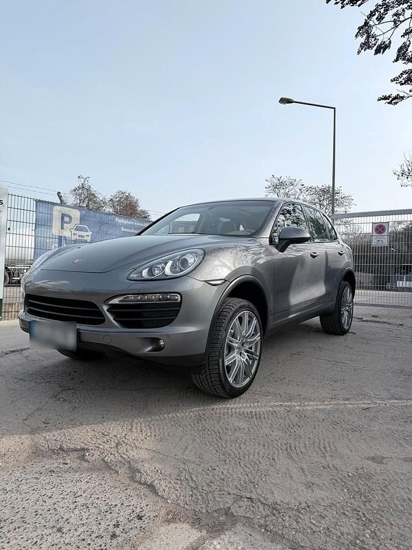 Gebraucht Porsche Cayenne 400 PS (294 kW) 2013 Silber SUV