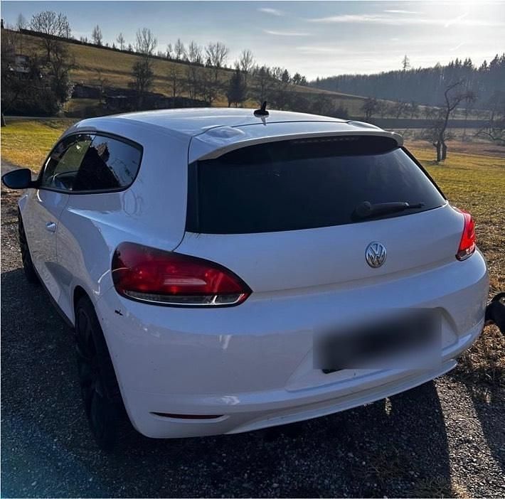 Second-hand VW Scirocco 122 CP (89 kW) 2009 Alb Coupe
