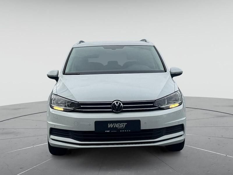 Pure white Gebraucht 2021 VW Touran Active Van / Kleinbus | 24.950 € (Guter Preis) - Bild 1/4
