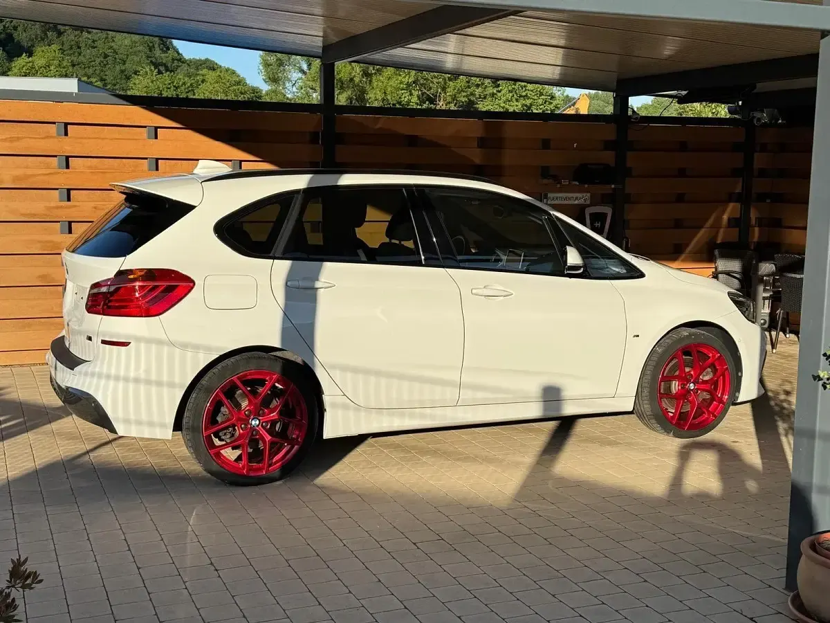 Gebraucht BMW 225 Active Tourer iPerformance 224 PS (164 kW) 2020 Weiß Van / Kleinbus