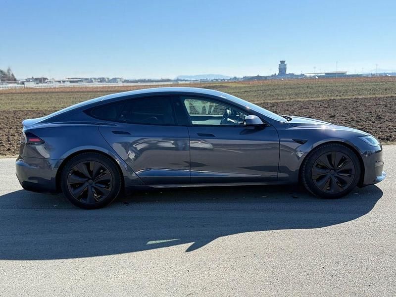 Gebraucht Tesla Model S 492 kW (670 PS) 2022 Grau Kleinwagen