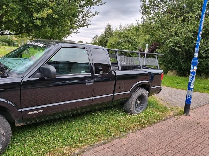 Gebraucht Chevrolet S10 120 PS (88 kW) 2000 Schwarz Pickup