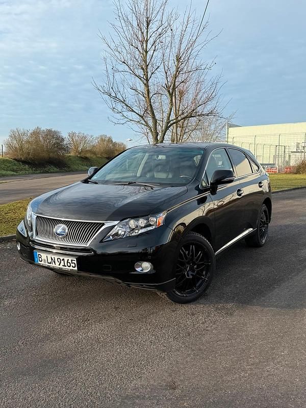 Schwarz Gebraucht 2010 Lexus RX450h SUV | 17.500 € (Etwas zu teuer) - Bild 1/4