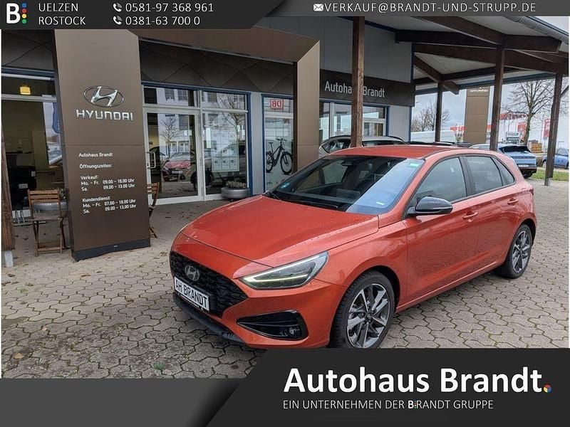 Gebraucht Hyundai i30 Advantage 101 PS (74 kW) 2024 Orange Limousine