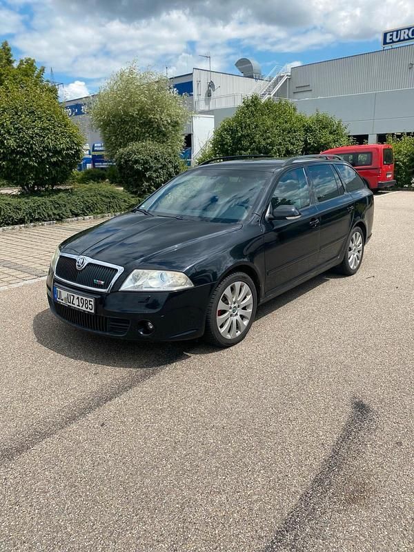 Schwarz Gebraucht 2007 Skoda Octavia RS Kombi | 6.300 € - Bild 1/4