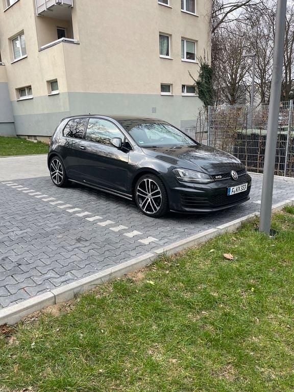 Gebraucht VW Golf VII GTD 184 PS (135 kW) 2013 Grau Limousine