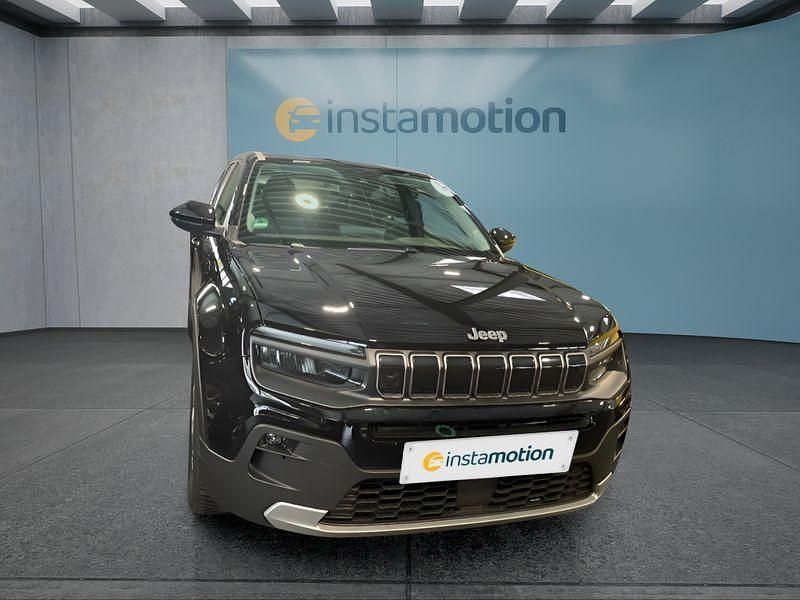 Neu Jeep Avenger Altitude 101 PS (74 kW) 2026 Schwarz SUV